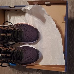 ASICS Gel Excite 7 running shoes - size 9